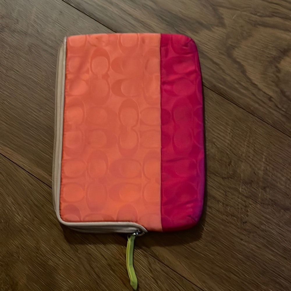 Coach I pad Min case with pocket inside EUC like brand new